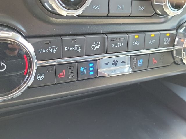 New 2026 Avalanche Ford F-250® Lariat® image 10
