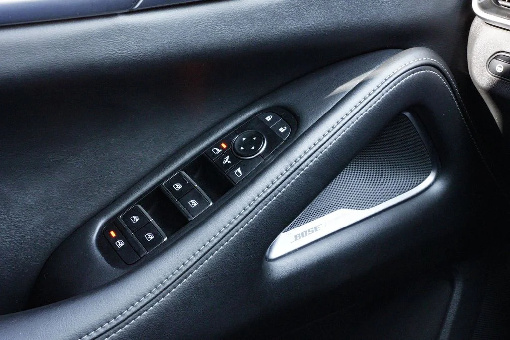 Used 2023 Black INFINITI Sensory image 31