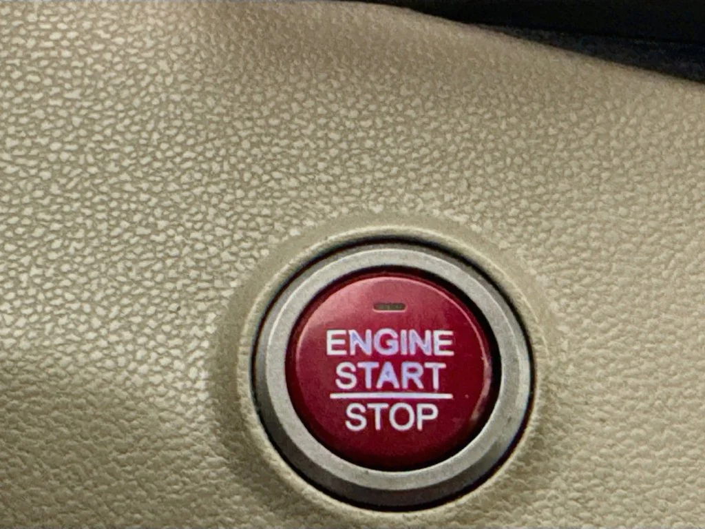 Used 2015 White Honda EX-L image 19