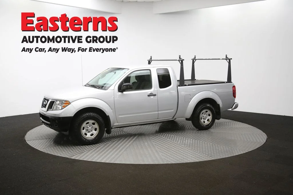 Used 2019 Silver Nissan S image 56