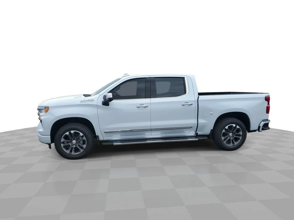 New 2026 Polar White Tricoat Chevrolet High Country image 5