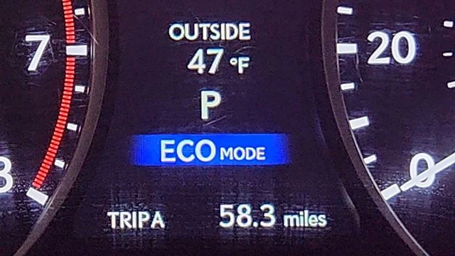 Used 2015 Silver Lexus 350 image 12