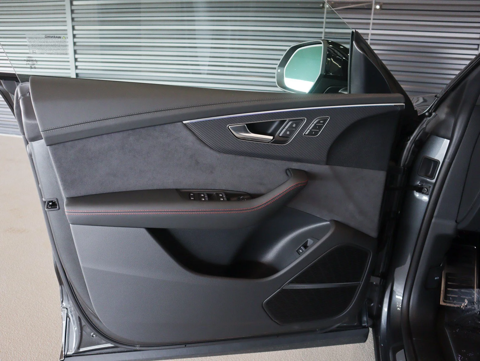 New 2026 Daytona Gray Pearl Effect Audi Prestige image 29