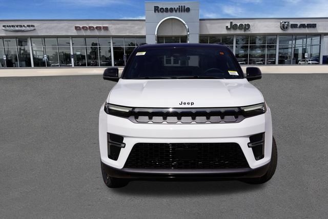 New 2026 Bright White Clear-Coat Exterior Paint Jeep Summit Reserve image 8