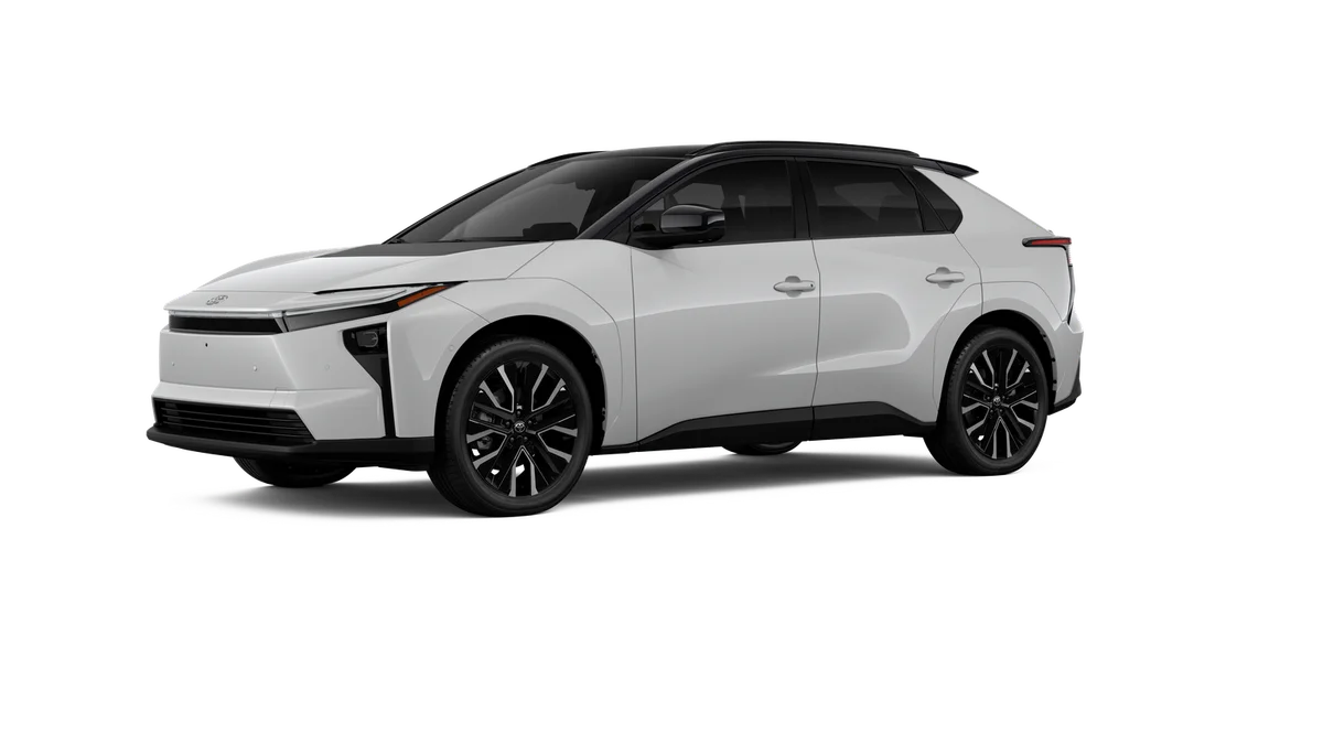 New 2026 Wind Chill Pearl with Midnight Black Metallic roof Toyota Limited image 3