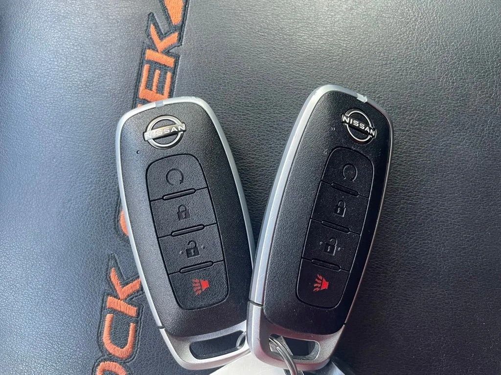 Used 2024 White Nissan Rock Creek image 17