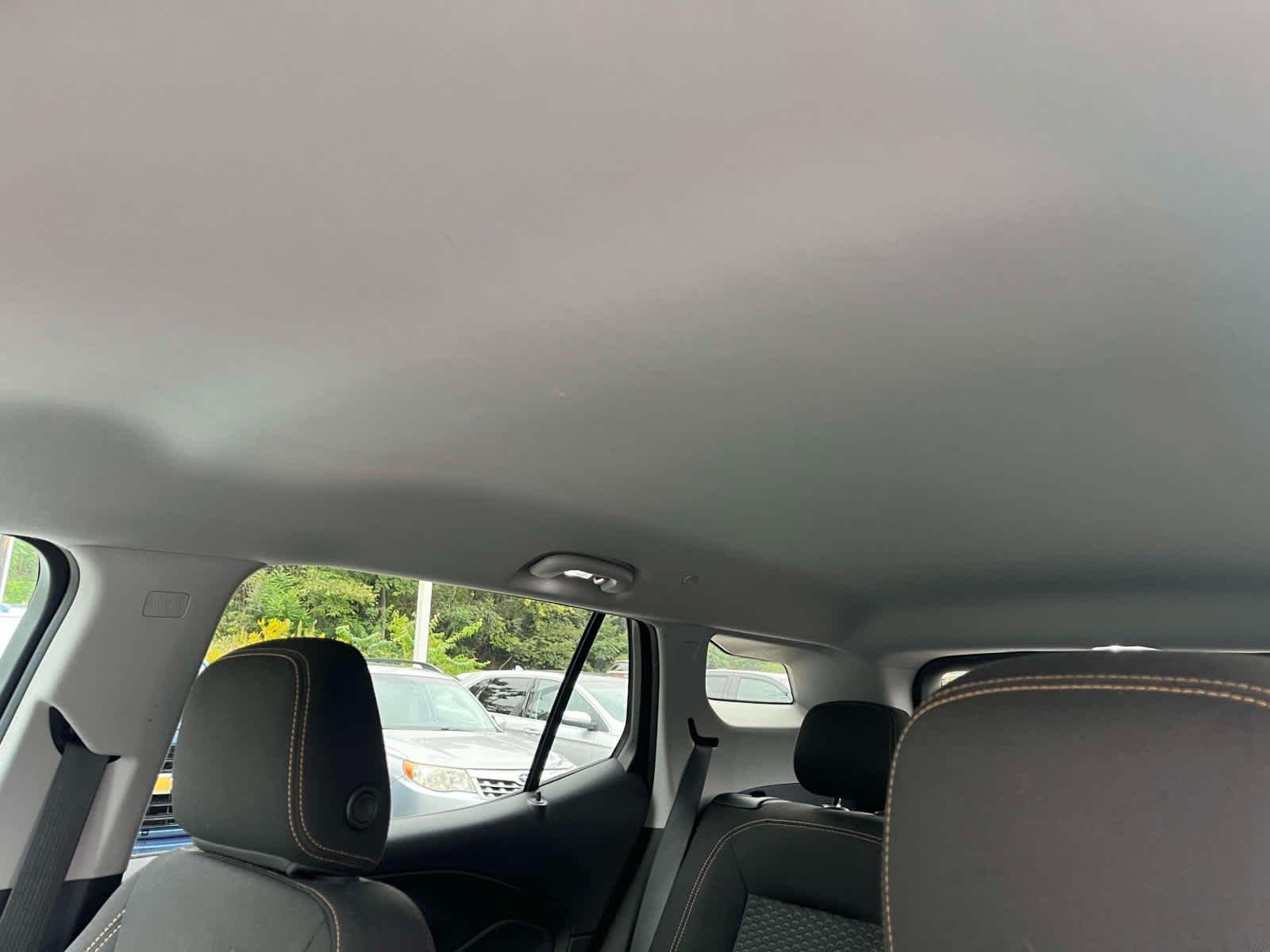 Used 2020 Summit White GMC SLE image 6