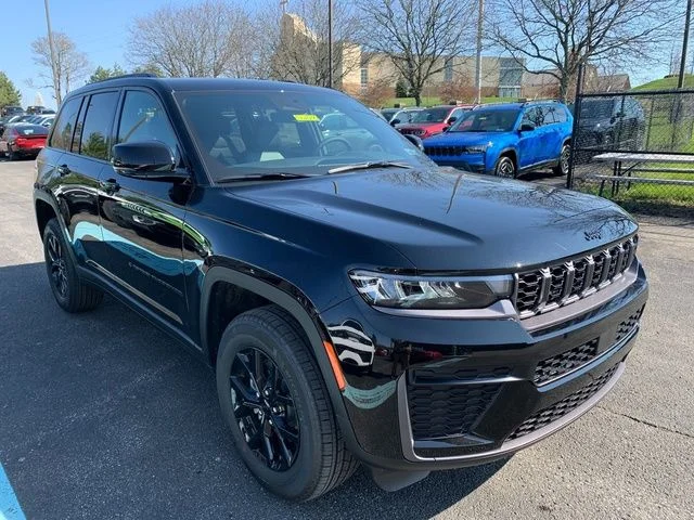 Used 2026 Black Jeep Altitude image 8