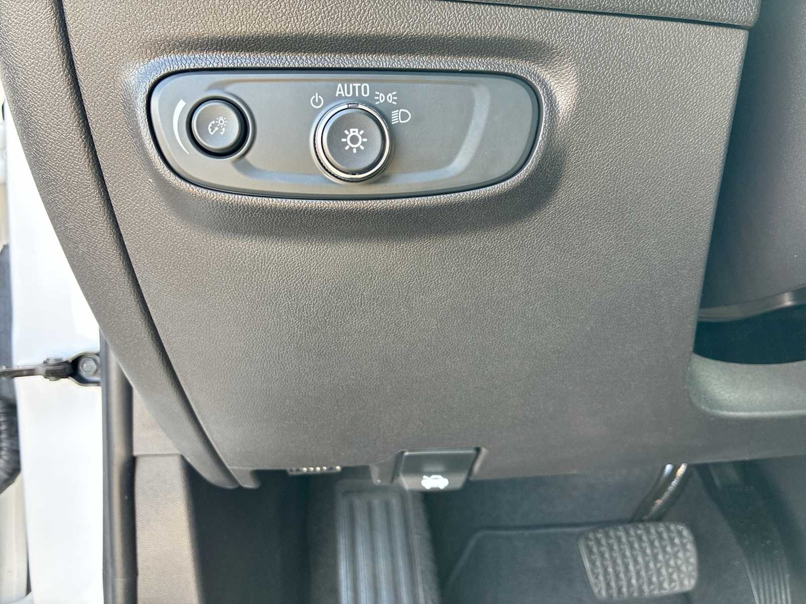 2024 Chevrolet Equinox LS - Photo 18