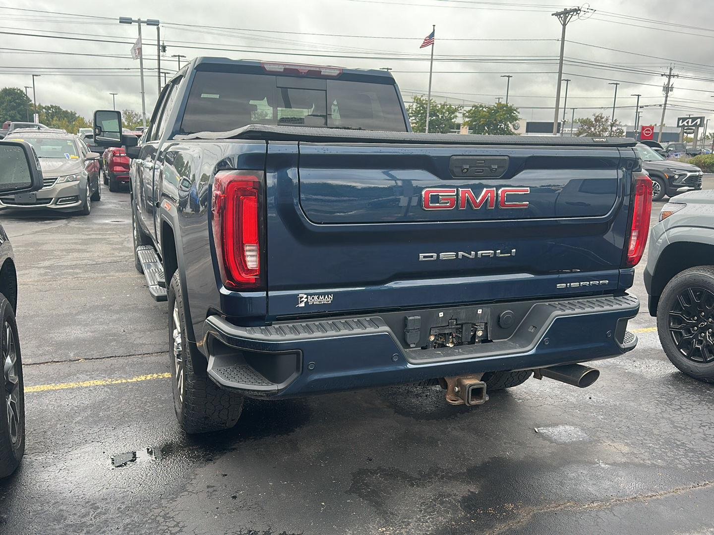 Used 2021 Pacific Blue Metallic GMC Denali image 4