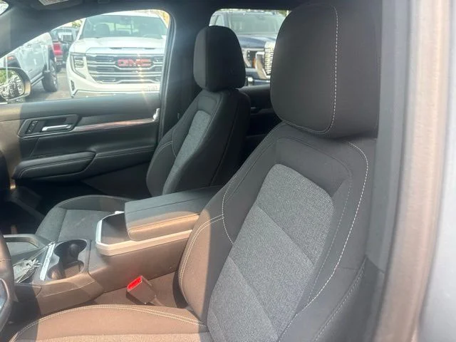 Used 2025 Silver GMC Elevation image 16