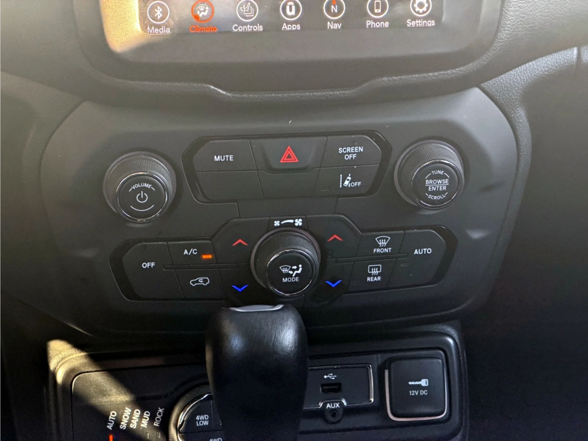 Used 2022 Black Clearcoat Jeep Trailhawk image 16