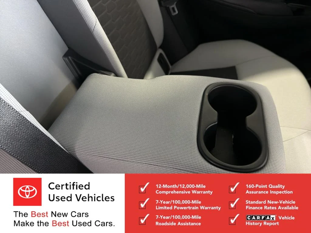 Used 2025 Ice Cap Toyota SE image 12