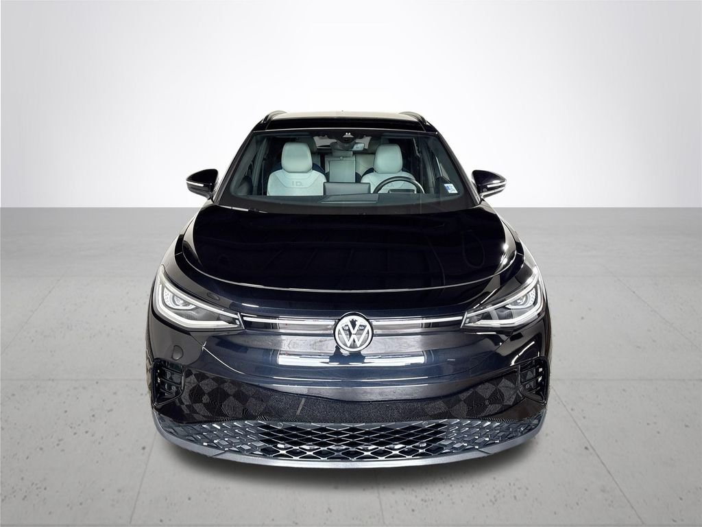 Certified Used 2025 Deep Black Volkswagen Pro S image 5