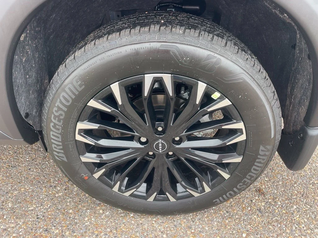 Used 2026 Gray Nissan Dark Armor image 18