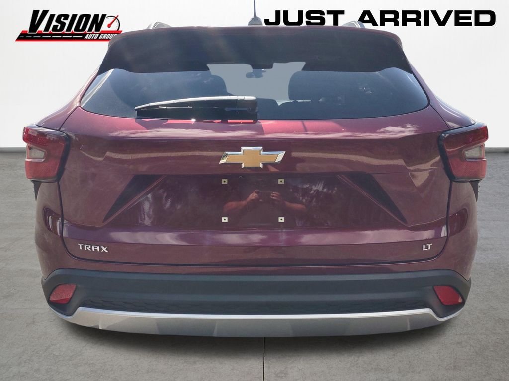 Used 2024 Red Chevrolet LT image 4
