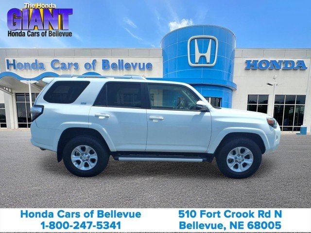 Used 2017 Super White Toyota SR5 Premium 4WD image 4