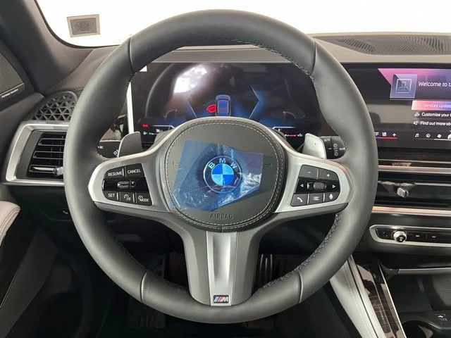 Used 2026 Skyscraper Grey Metallic BMW xDrive40i image 12