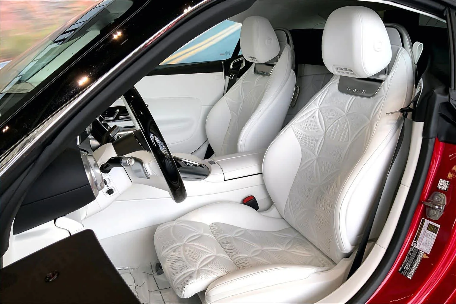 New 2026 MANUFAKTUR garnet red metallic (Red Ambiance) Mercedes-Benz Maybach SL 680 Monogram Series image 9