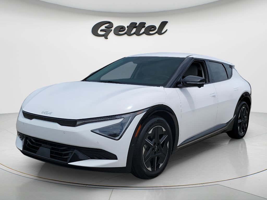 2025 Kia EV6 Wind's photo