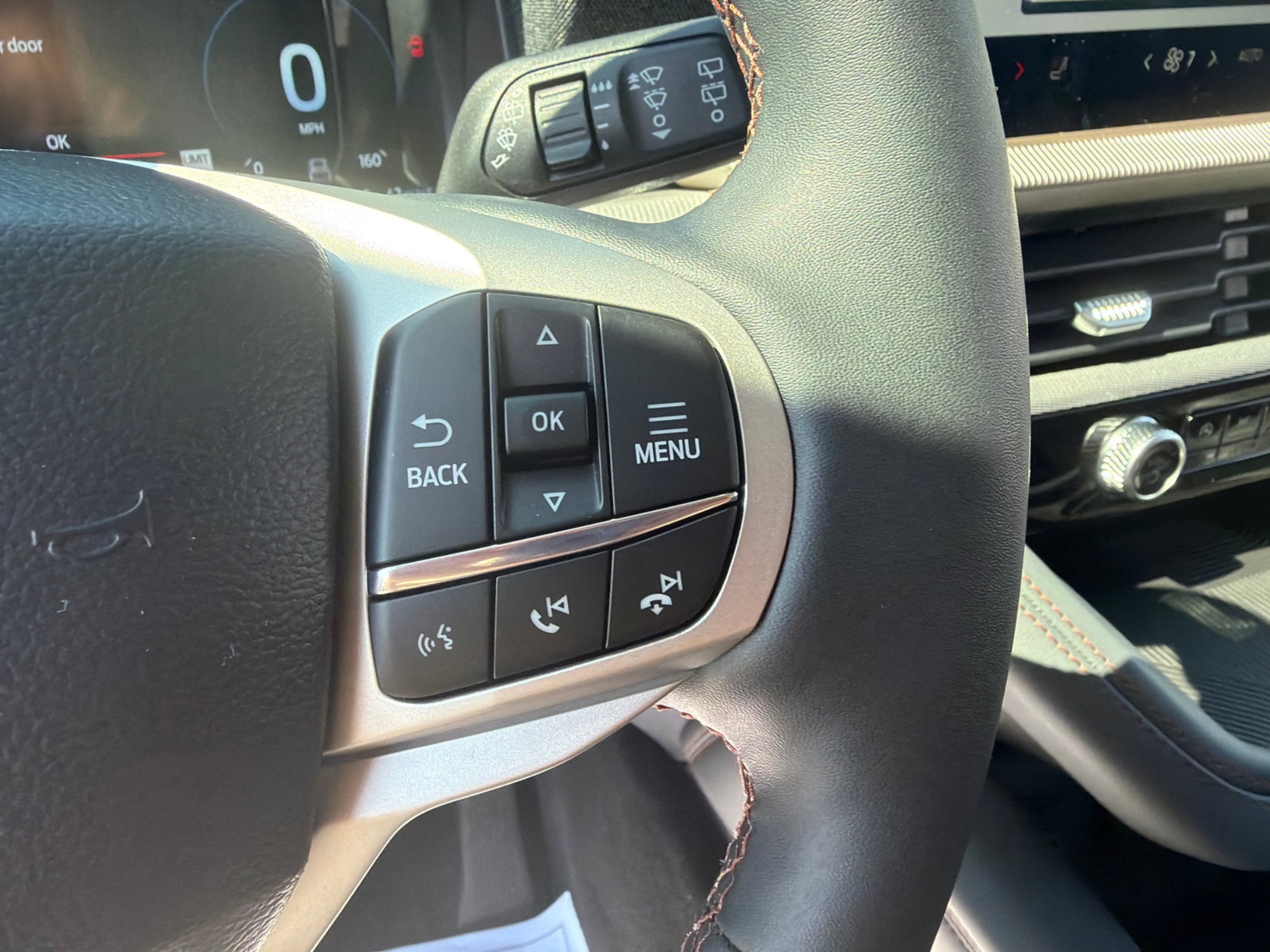 New 2026 Space White Metallic Ford Active image 22