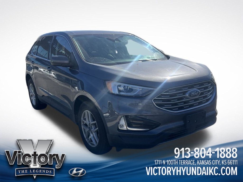 Used 2021 Gray Ford SEL image 3