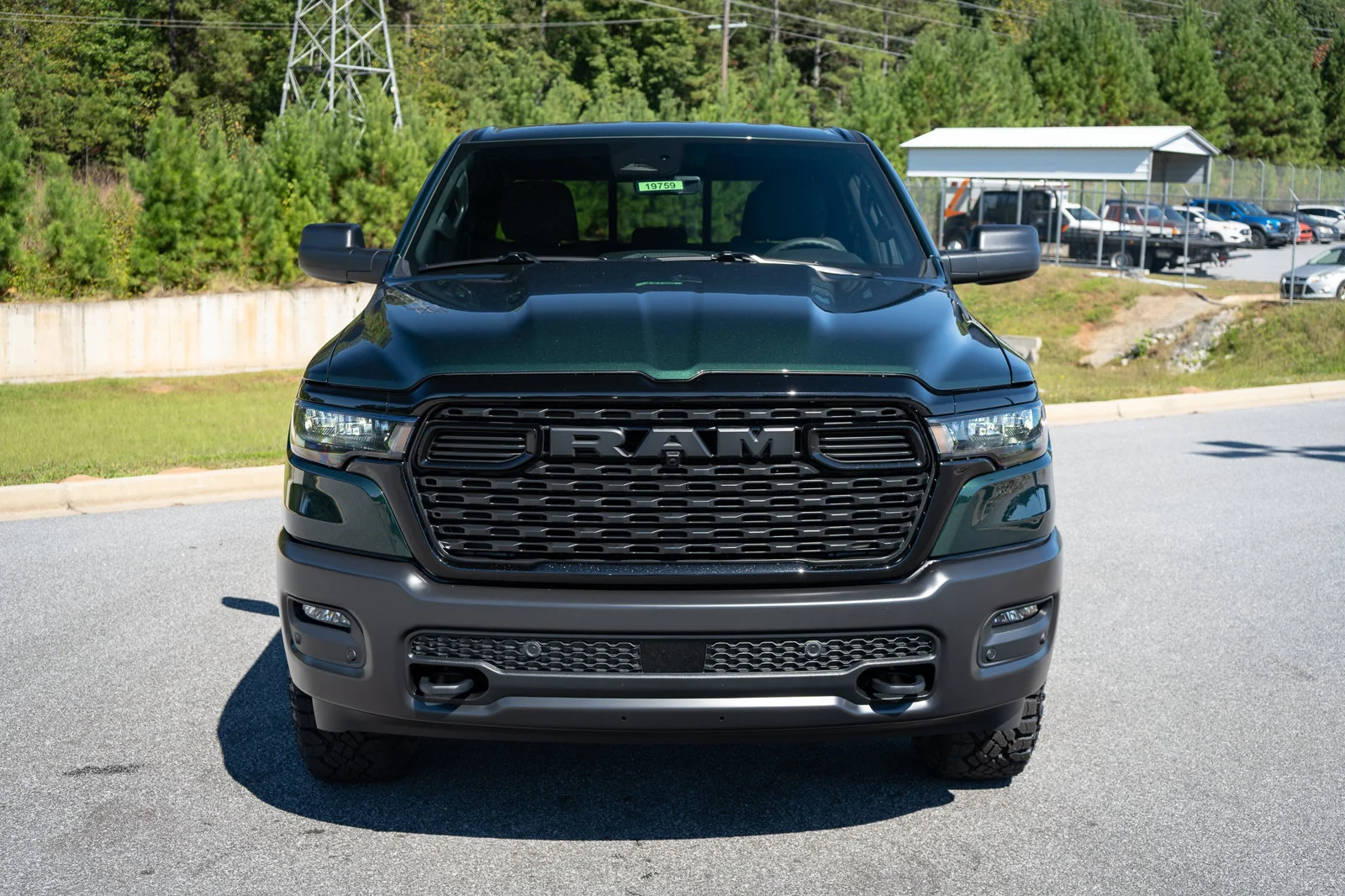 New 2027 Serrano-Green Metallic Exterior Paint RAM Warlock image 2