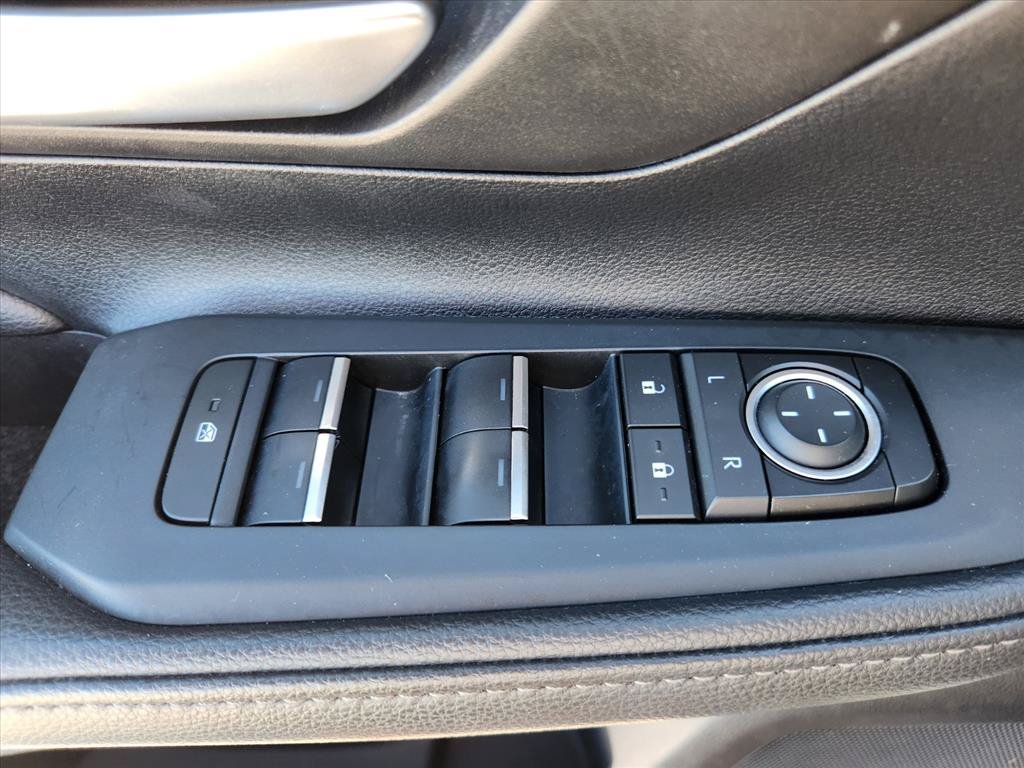 Certified Used 2025 Silver Toyota XLE image 20