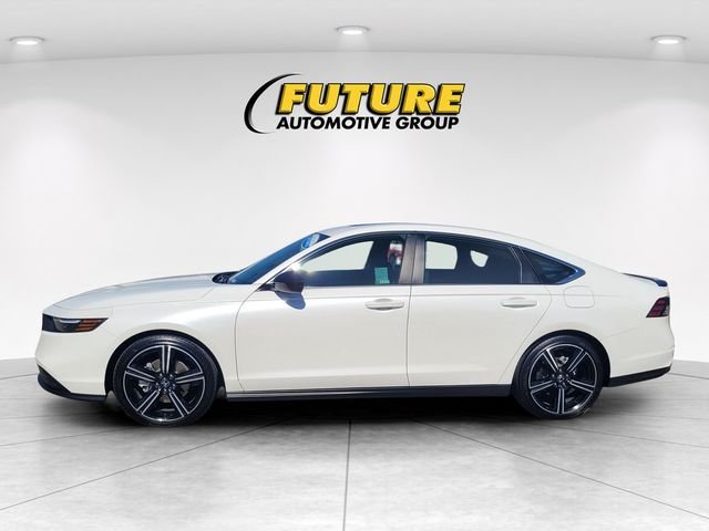 Used 2025 White Honda Sport image 6