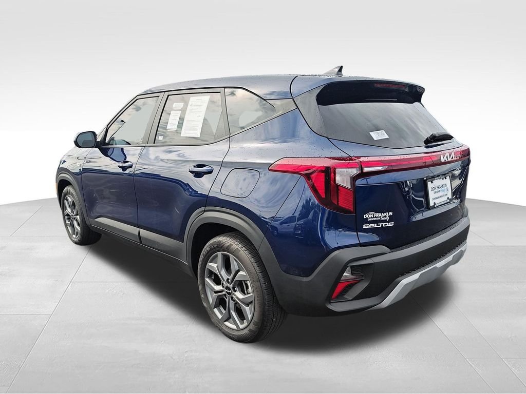Used 2026 Blue Kia LX image 3