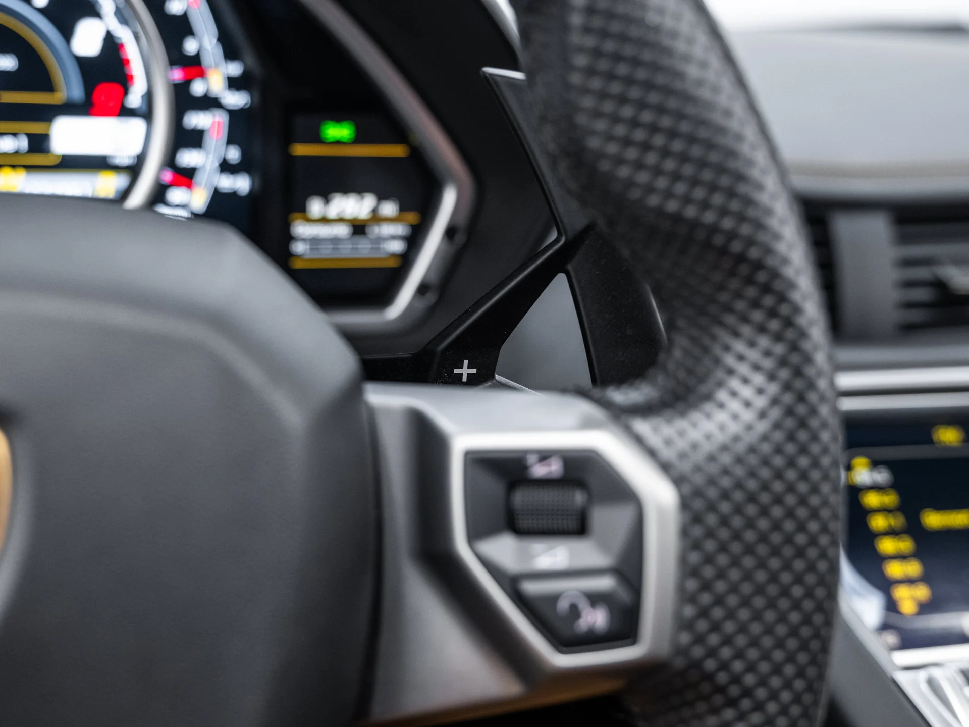 Used 2014  Lamborghini LP700-4 image 46