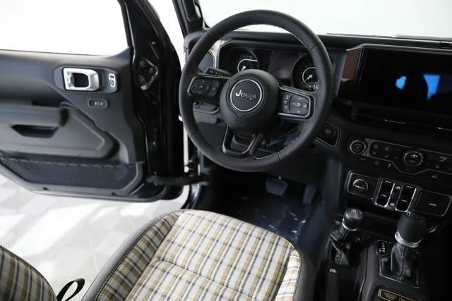 New 2026 Black Clearcoat Jeep 85th Anniversary Edition image 23