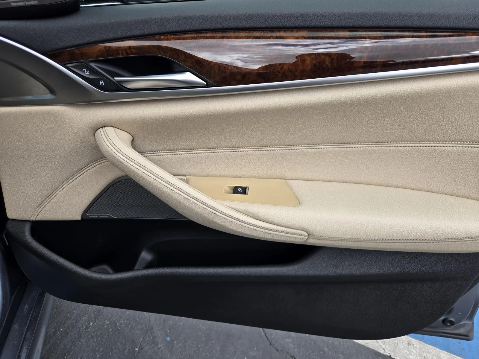 2019 BMW 5 Series 530i - Photo 34
