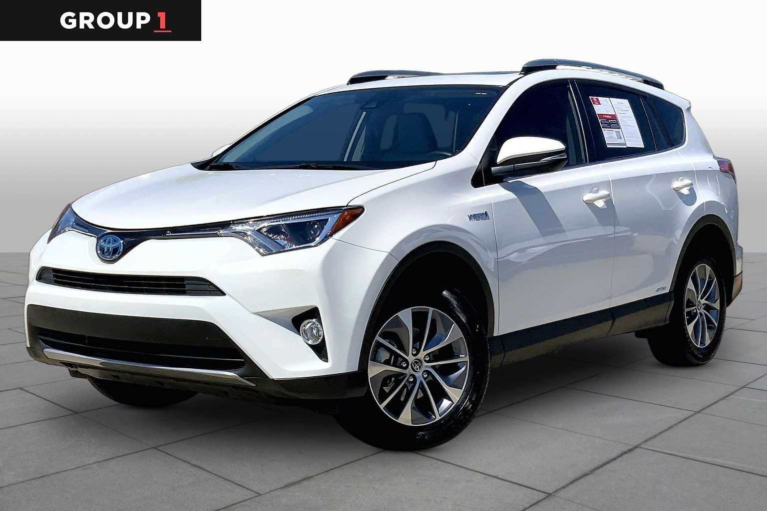 Pre-Owned 2017 Toyota RAV4 Hybrid XLE Pre-Owned 2017 Toyota RAV4 Hybrid XLE