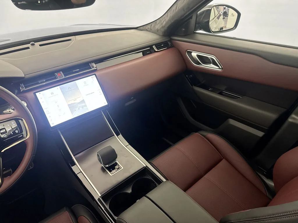New 2026 Santorini Black Land Rover Autobiography image 23