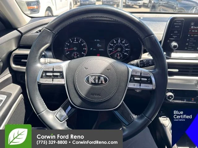Used 2020 Dark Moss Kia S image 17