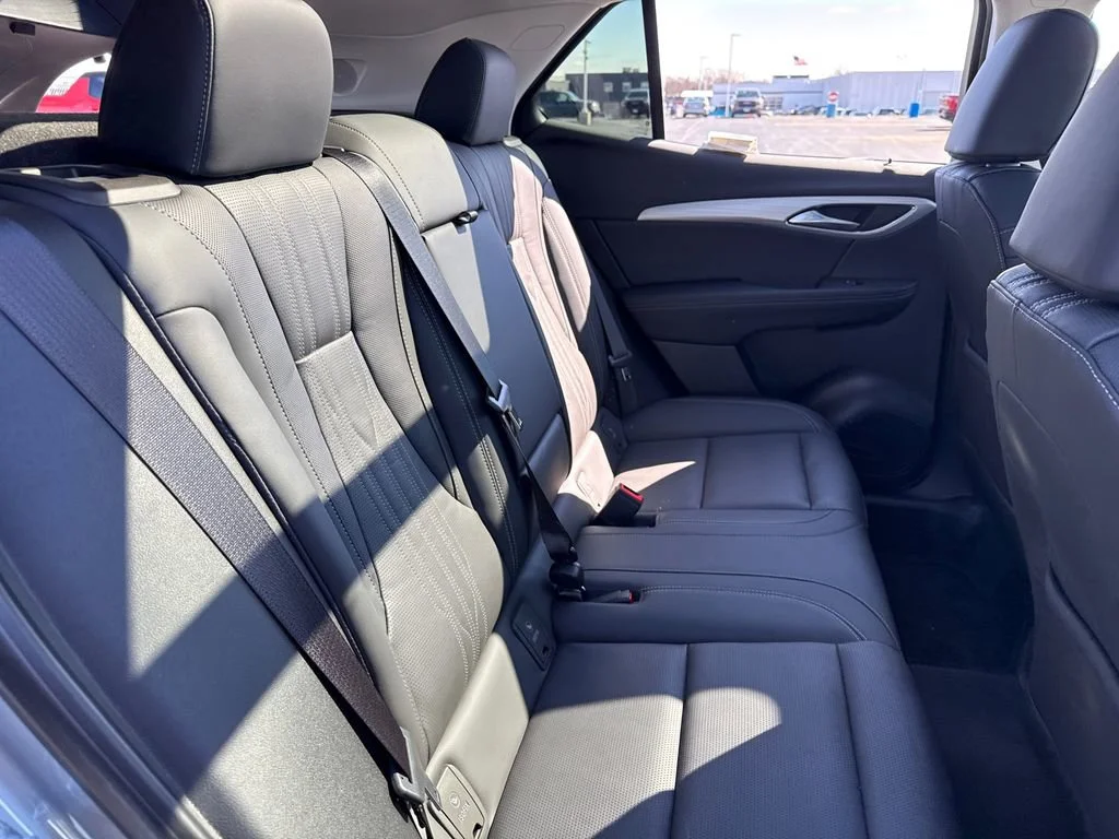 2026 Buick Envision Avenir - Photo 38