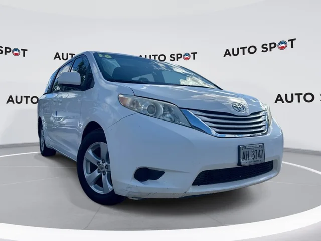 2016 Toyota Sienna LE AAS