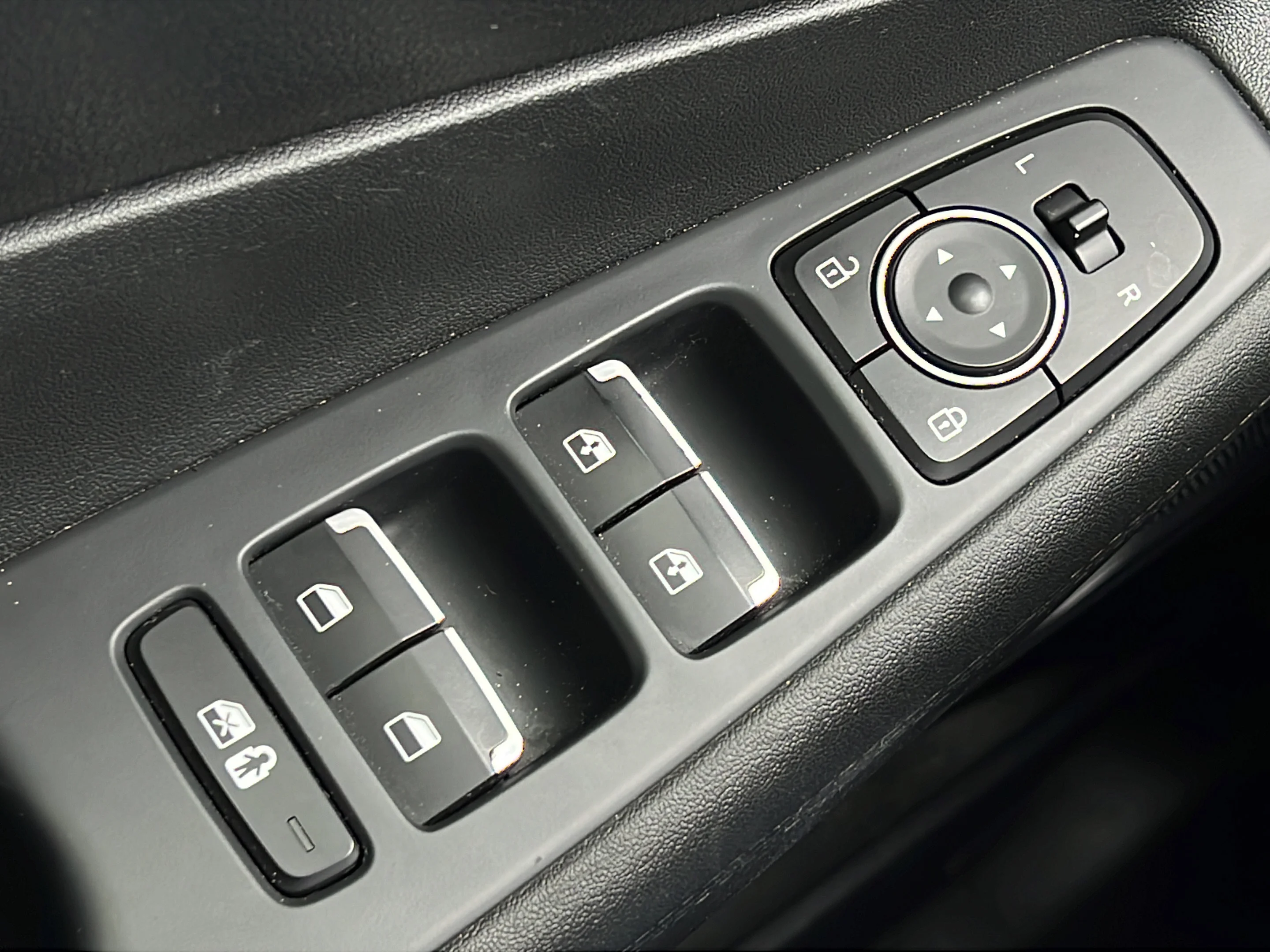 Used 2022 Twilight Black Hyundai XRT image 20