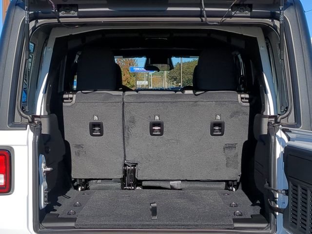 New 2026 Bright White Clear-Coat Exterior Paint Jeep Sport S image 20