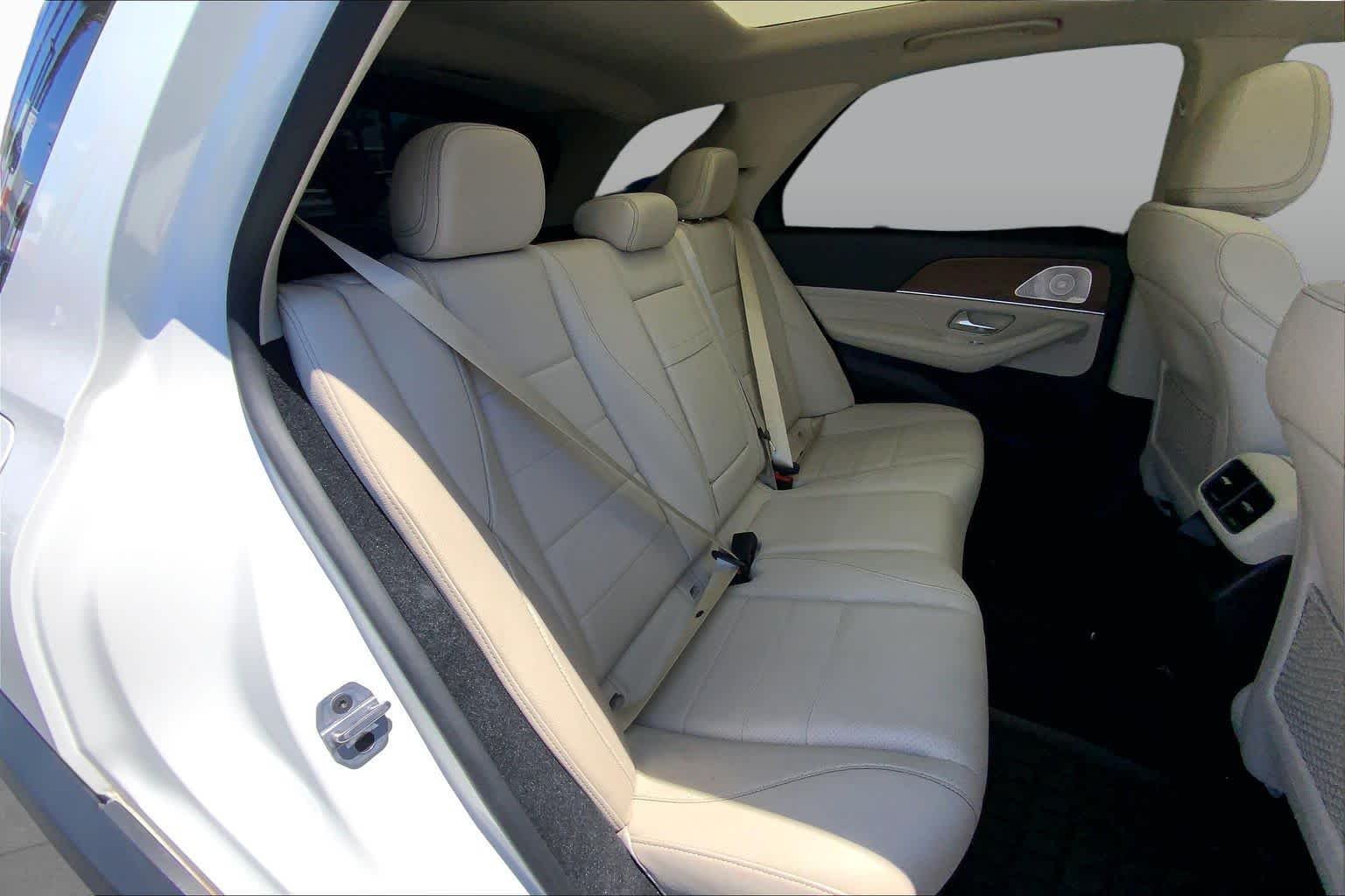 Used 2022 Polar White Mercedes-Benz GLE 350 image 19