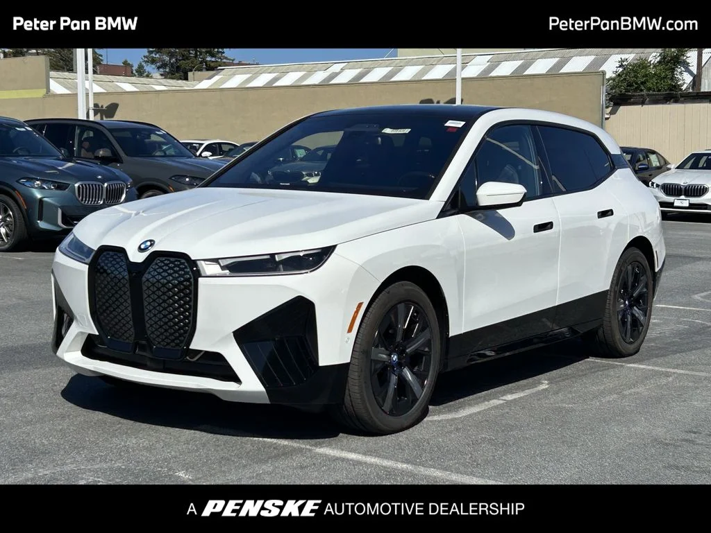 2024 BMW iX xDrive50's photo
