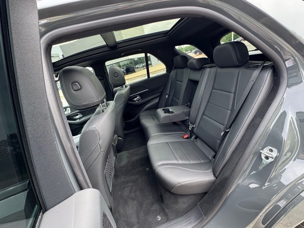 Used 2026 Gray Mercedes-Benz GLE 450 image 25