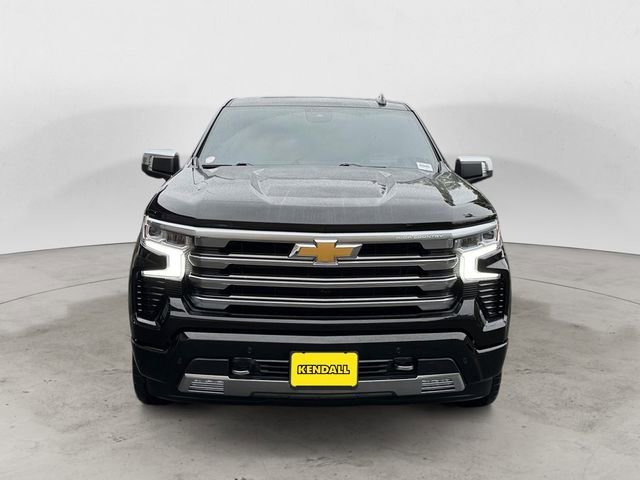 Used 2024 Black Chevrolet High Country image 8