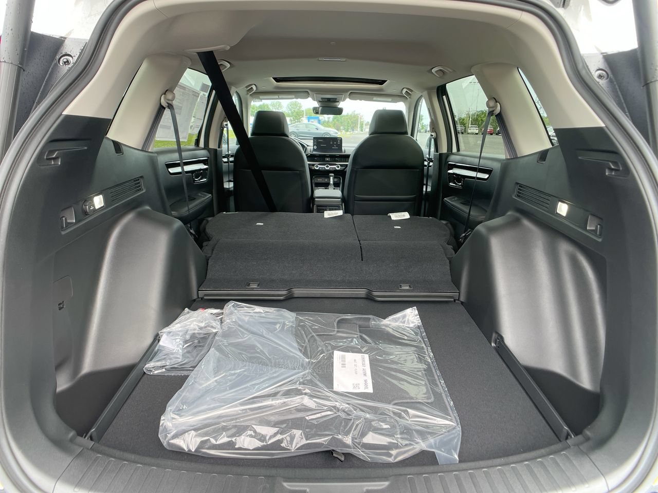 New 2026 Platinum White Pearl Honda EX-L AWD image 28
