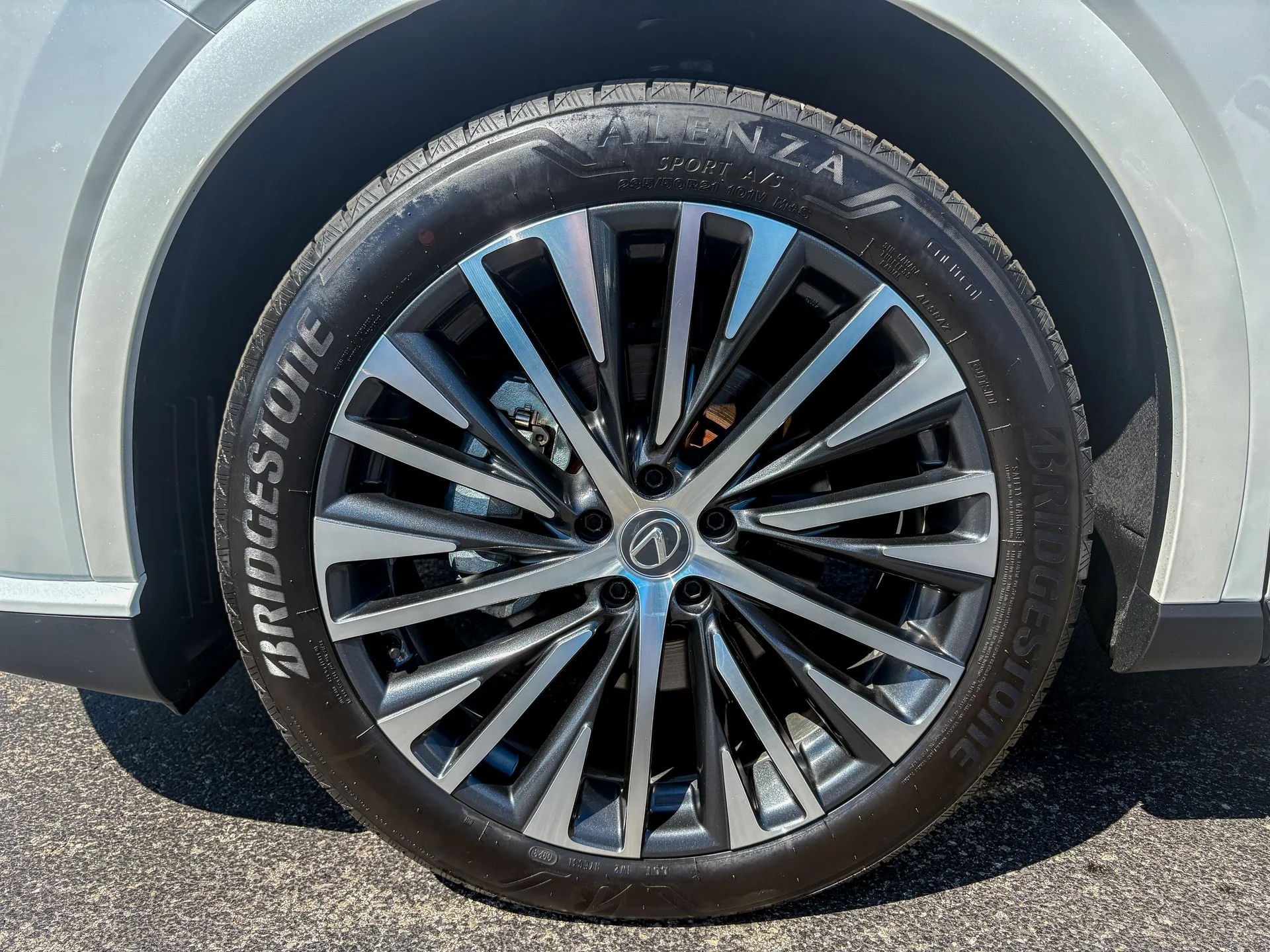 Used 2023 White Lexus 350 Premium Plus image 33