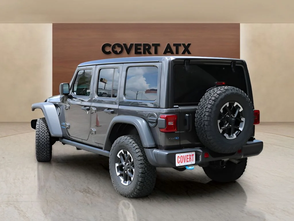 Used 2025 Gray Jeep Rubicon 4xe image 3