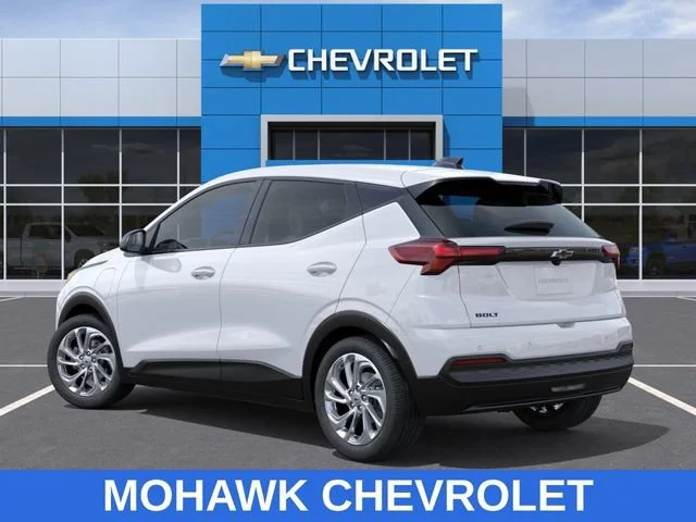 New 2027 Summit White Chevrolet LT image 3