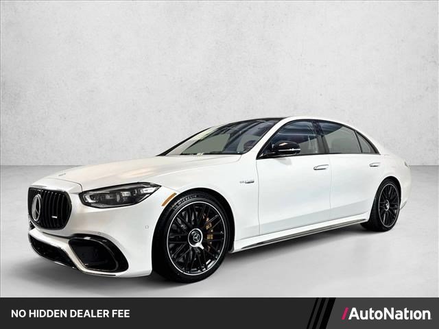 New 2026 MANUFAKTUR Moonlight White Magno Mercedes-Benz AMG® S 63 E image 31