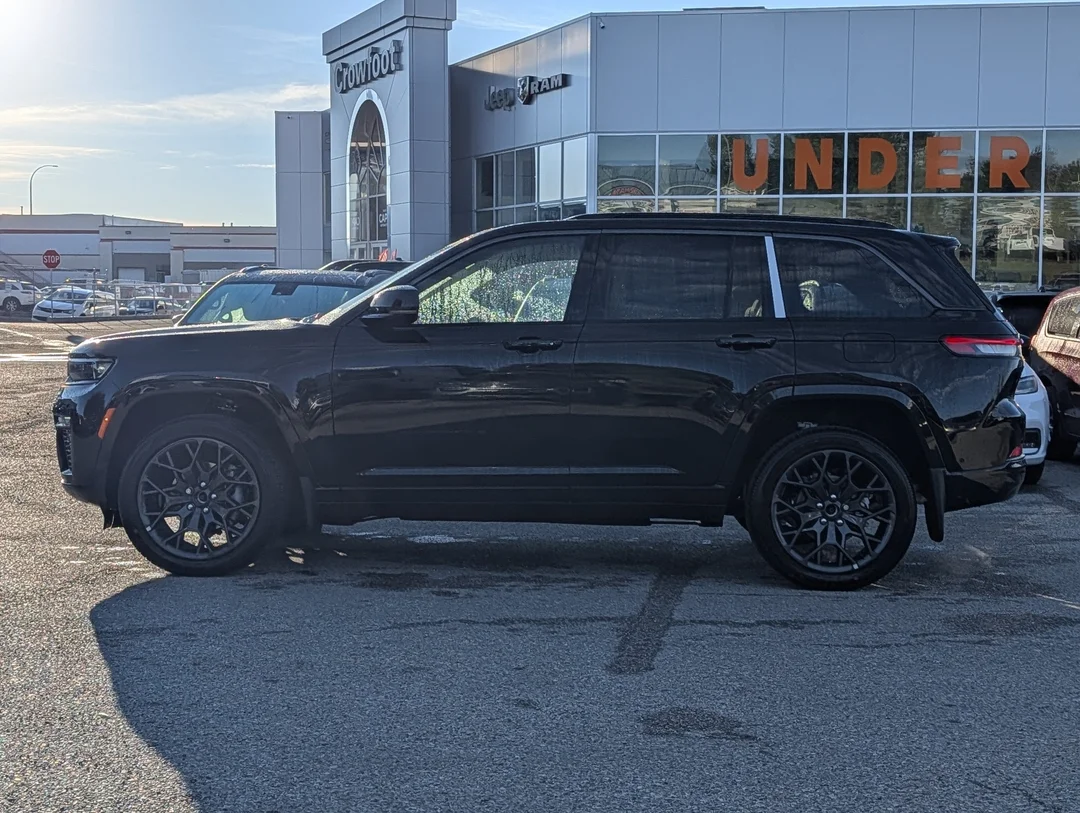 New 2026 Black Jeep Summit - - 4x4 - Advanced ProTech Group IV - Palermo Leather Seats - Head-Up Display & More! image 5
